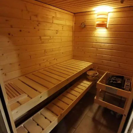 Bei Der Palme Mit Sauna Moeglichkeit